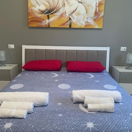Le Noir Appartment Πεσκιέρα ντελ Γκάρντα Εξωτερικό φωτογραφία